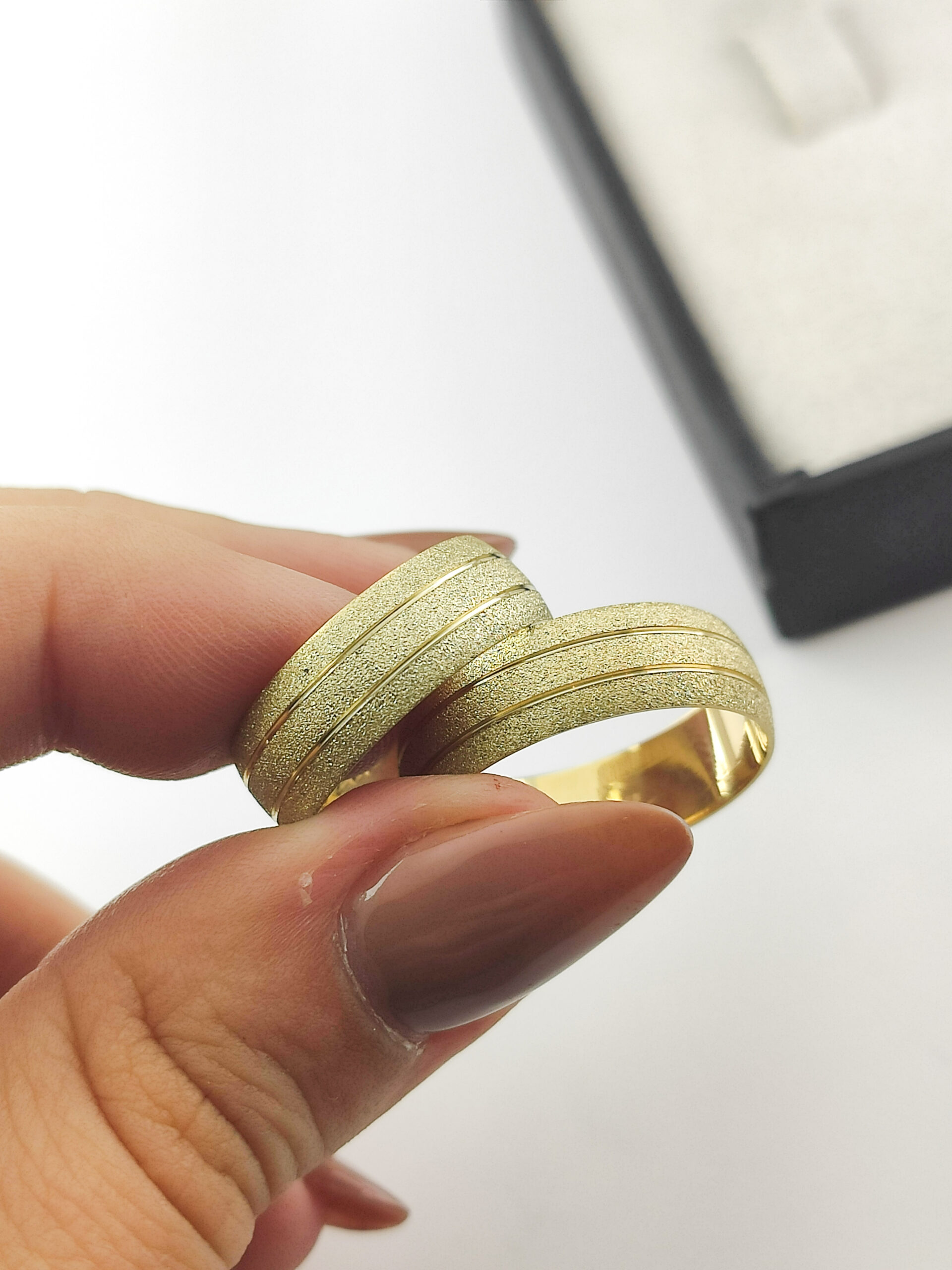 Par de Alianças fosco diamantado 6mm AL029 - Imagem 2