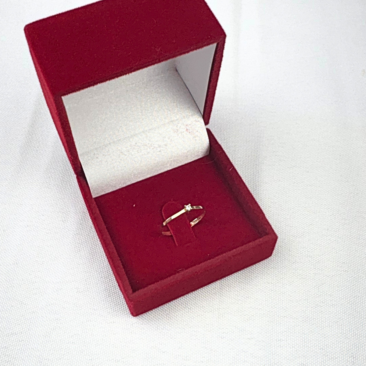 Anel Solitario rebaixado aro reto delicado Ouro 18k AN007 - Imagem 4