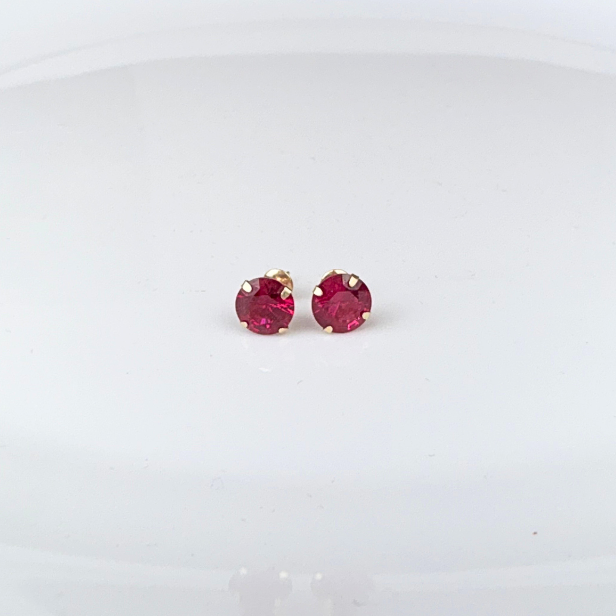 Brincos zirconia vermelha 7mm Ouro 18k BR007 - Imagem 3