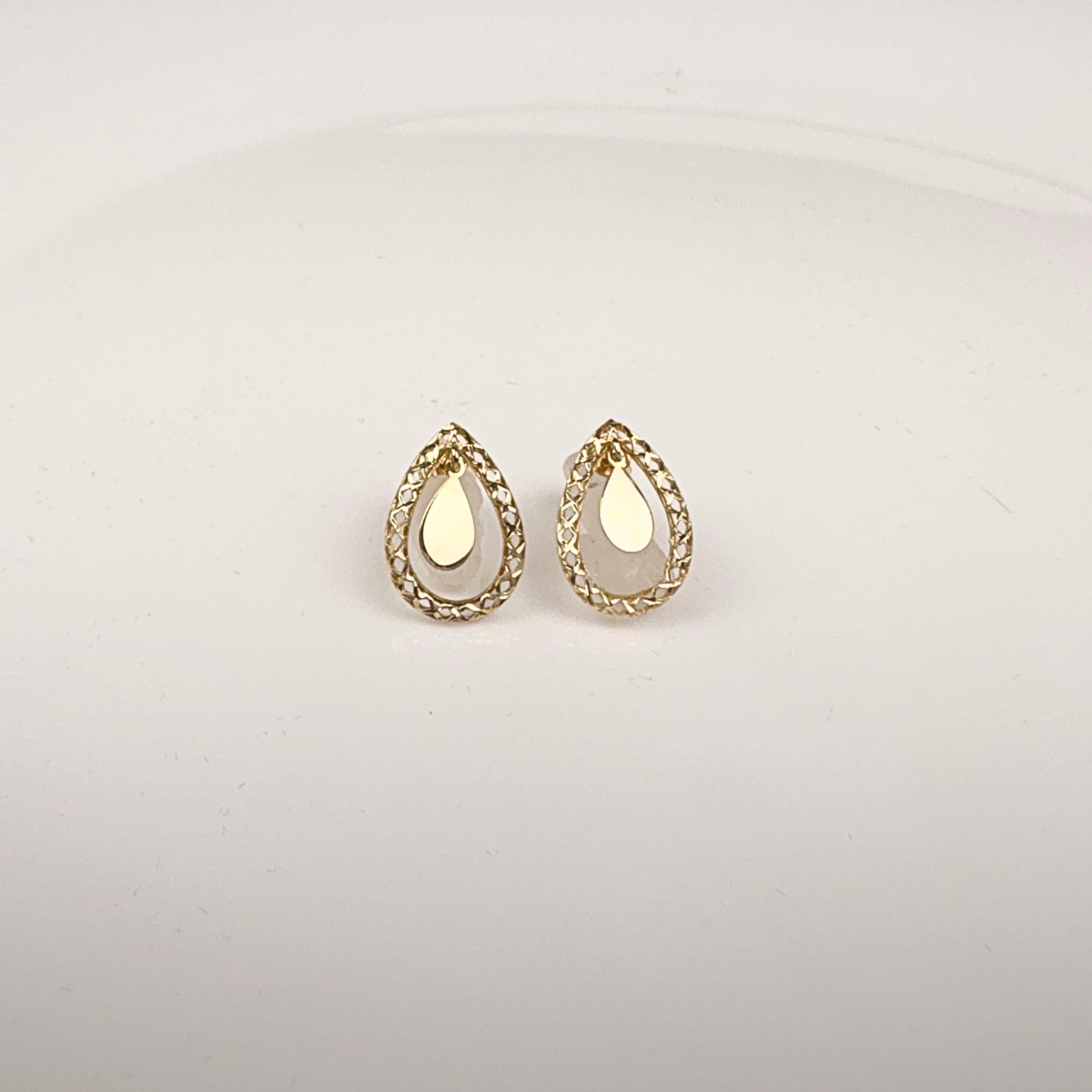 Brincos gota detalhada Ouro 18k BR010 - Imagem 2