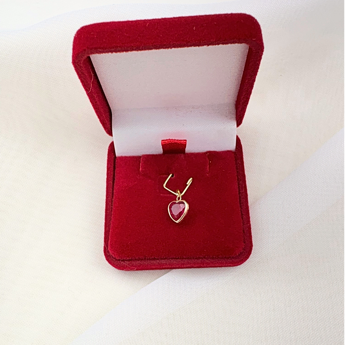 Pingente Coração com Zircônia Vermelha em Ouro 18k | Ten Joias - Imagem 2